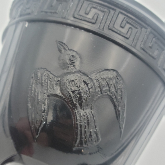 L.E. Smith Black Amethyst 3-Legged  Vase Embossed Bird Sides Greek Border - Picture 4 of 4